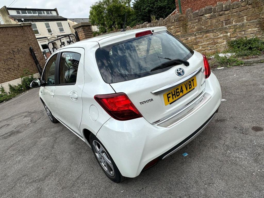 TOYOTA YARIS