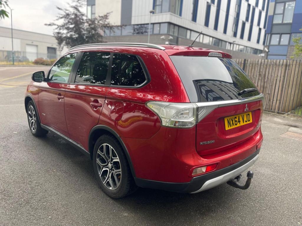 MITSUBISHI OUTLANDER