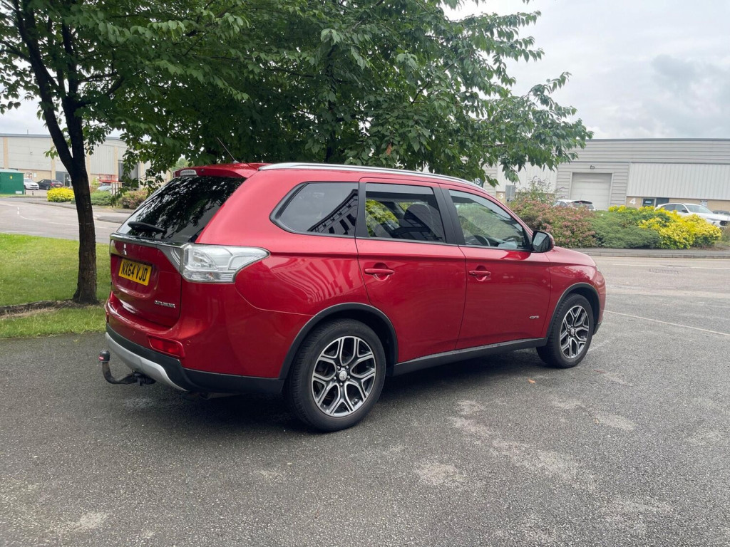 MITSUBISHI OUTLANDER