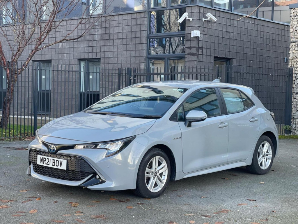 View TOYOTA COROLLA 1.8 VVT-h Icon Tech CVT Euro 6 (s/s) 5dr