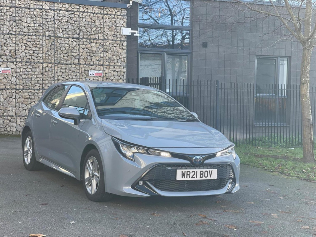 View TOYOTA COROLLA 1.8 VVT-h Icon Tech CVT Euro 6 (s/s) 5dr