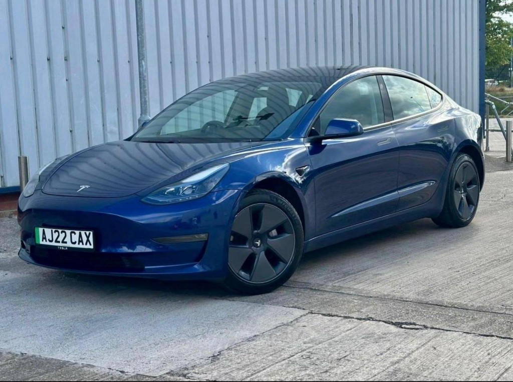 View TESLA MODEL 3 (Dual Motor) Long Range Auto 4WDE 4dr