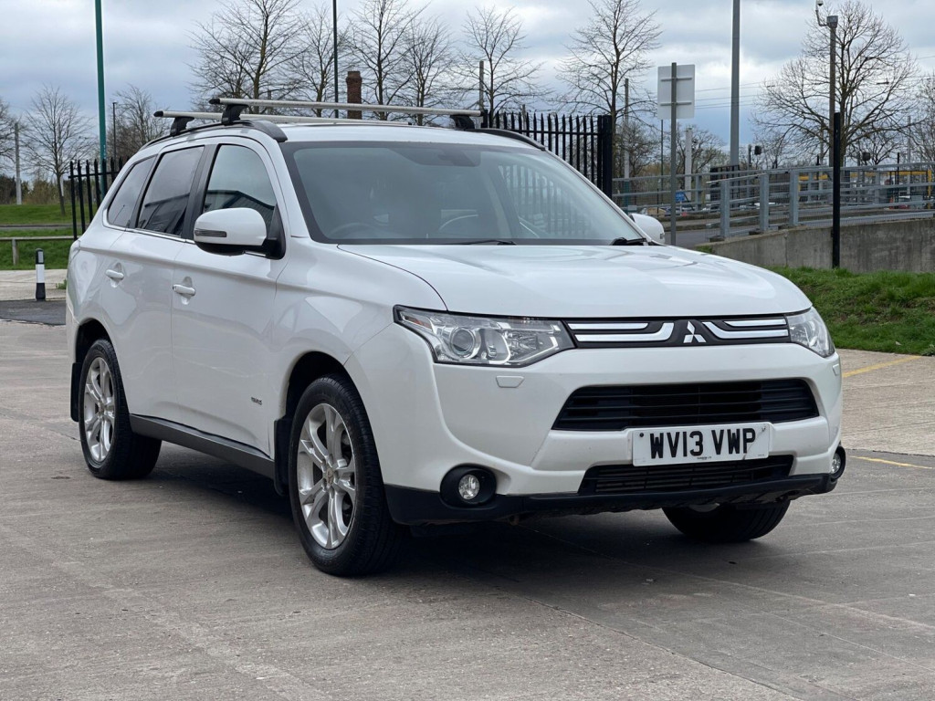 MITSUBISHI OUTLANDER