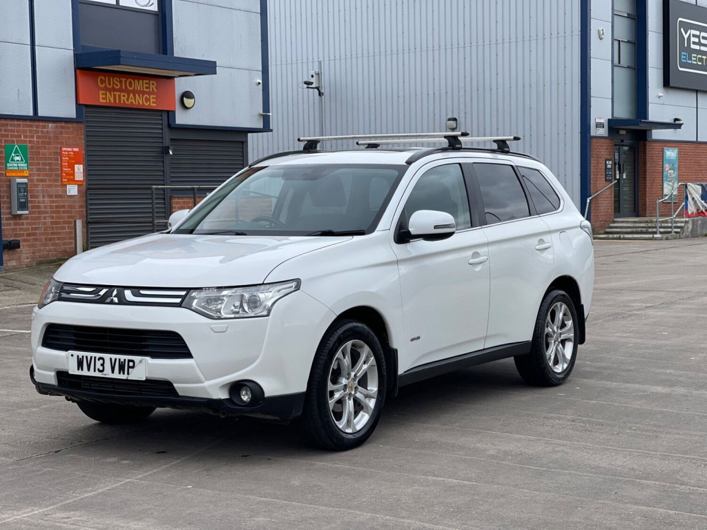 MITSUBISHI OUTLANDER