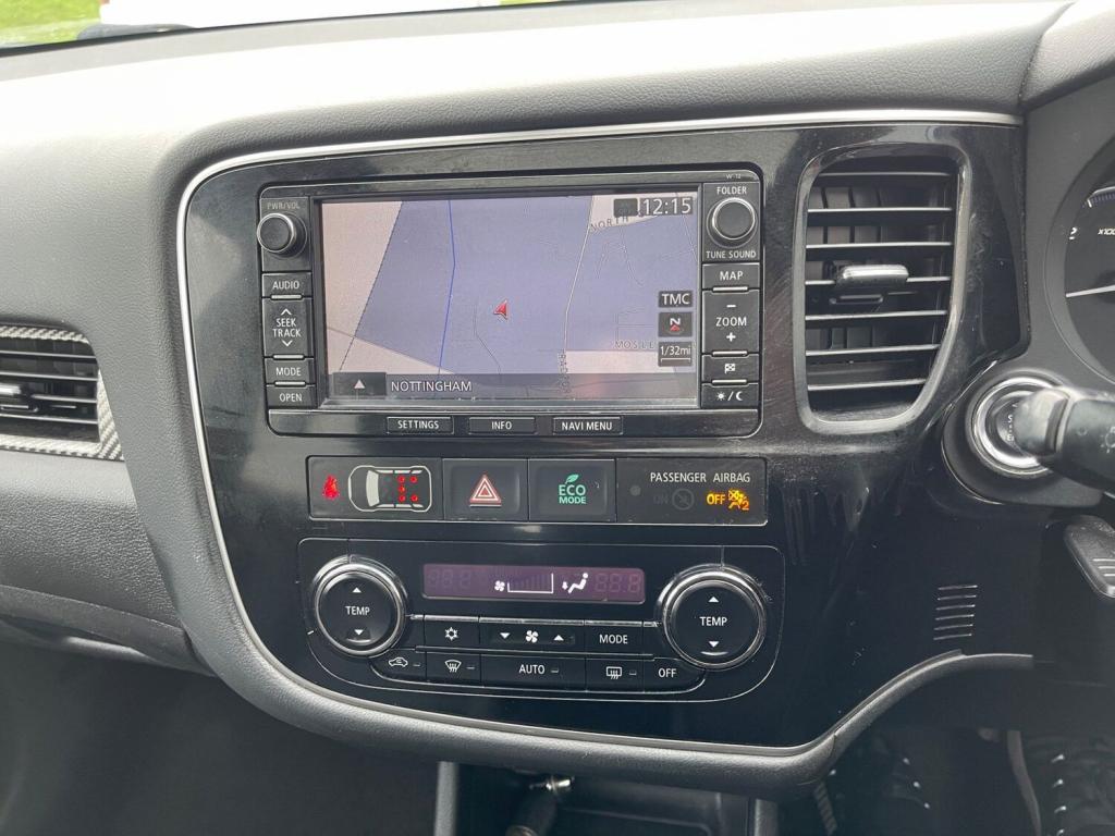 MITSUBISHI OUTLANDER