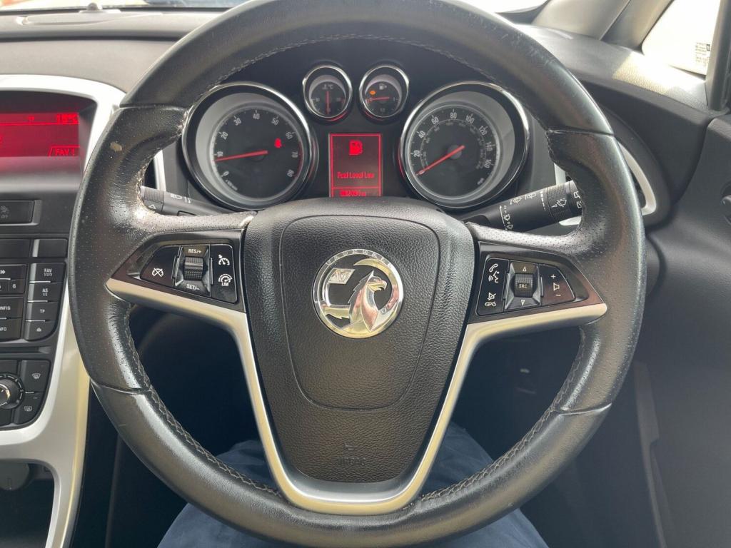 VAUXHALL ASTRA