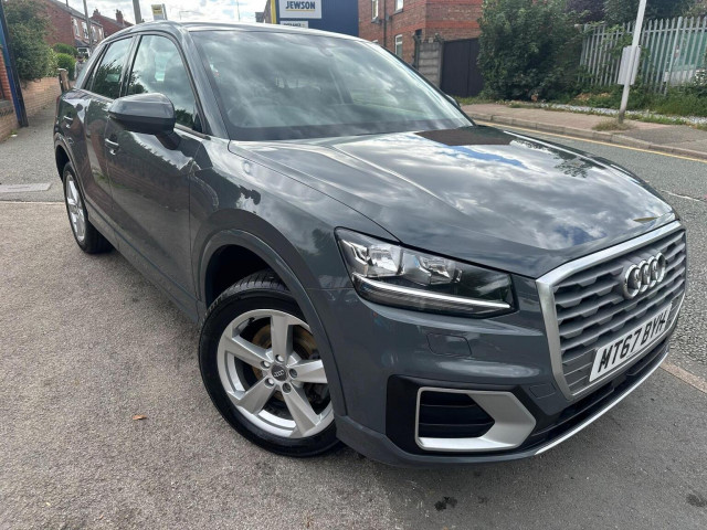 AUDI Q2
