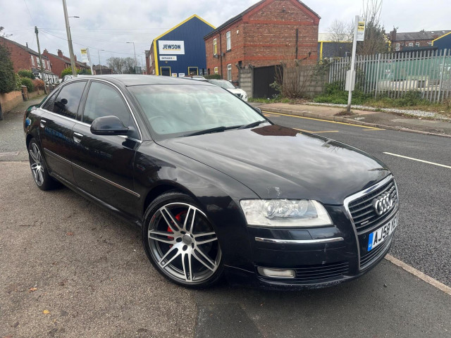 AUDI A8