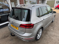 VOLKSWAGEN GOLF SV