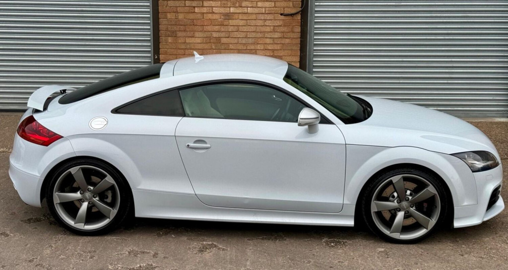 View AUDI TT RS 2.5 TFSI S Tronic quattro Euro 5 3dr
