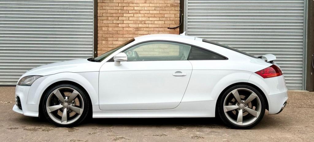 AUDI TT RS