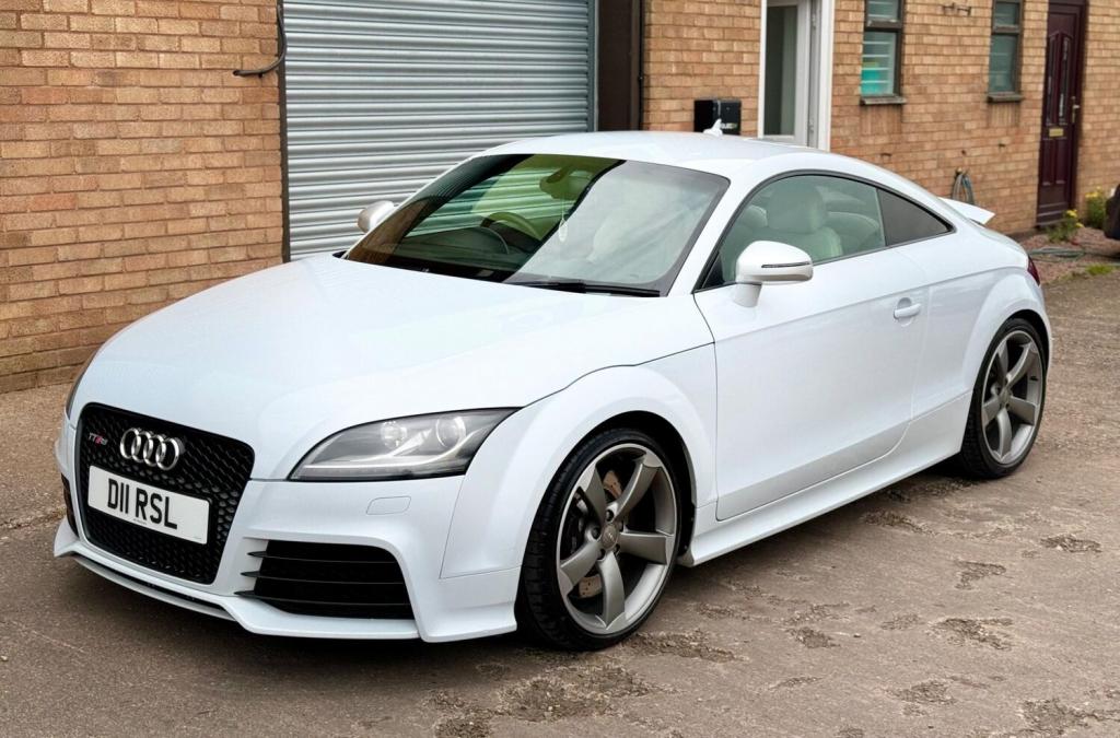 AUDI TT RS