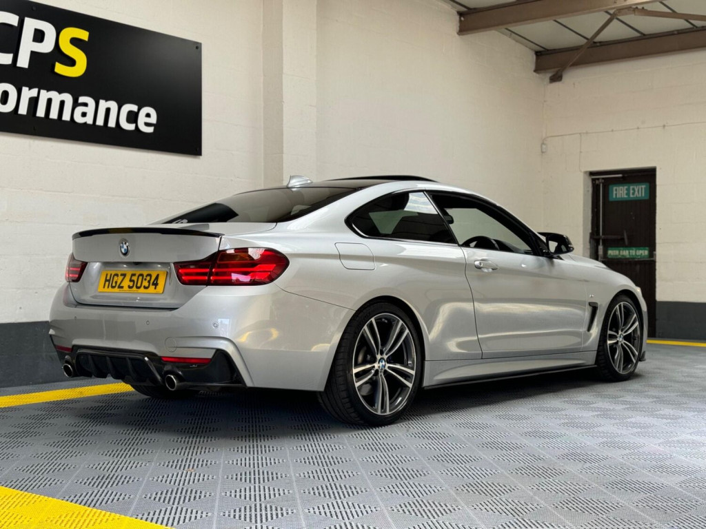 BMW 4 SERIES