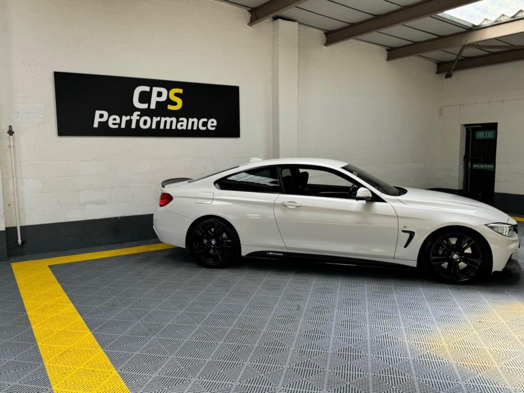 BMW 4 SERIES