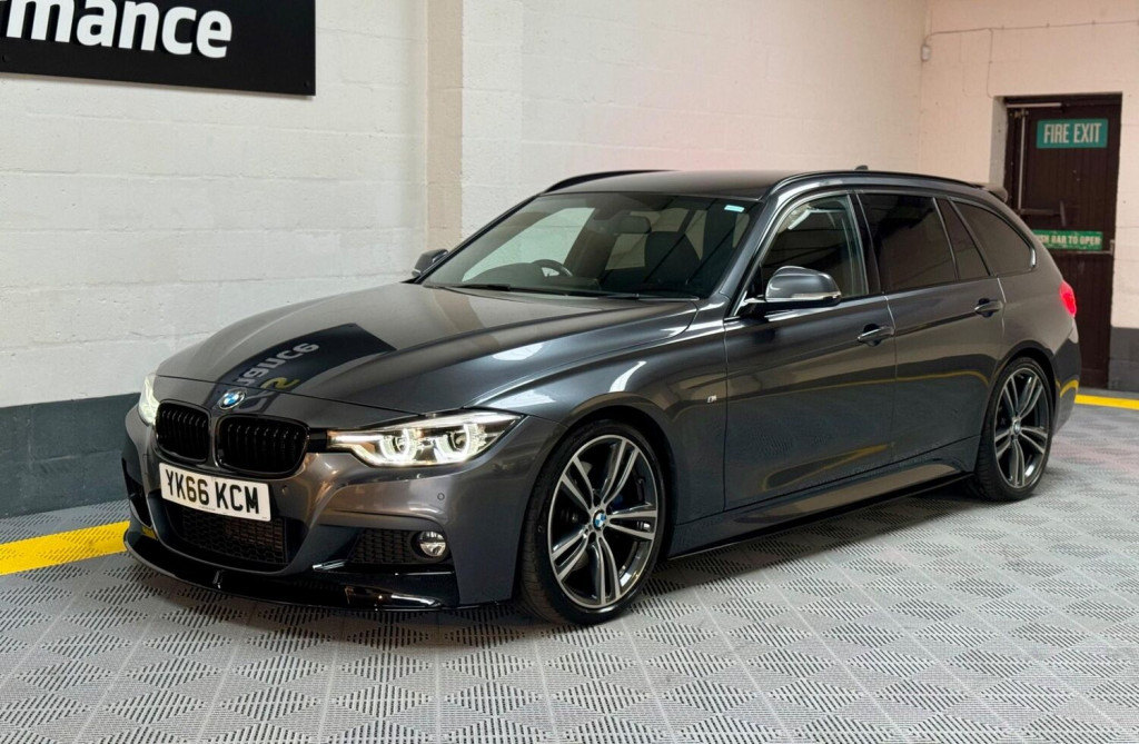 View BMW 3 SERIES 2.0 320d M Sport Touring Auto xDrive Euro 6 (s/s) 5dr