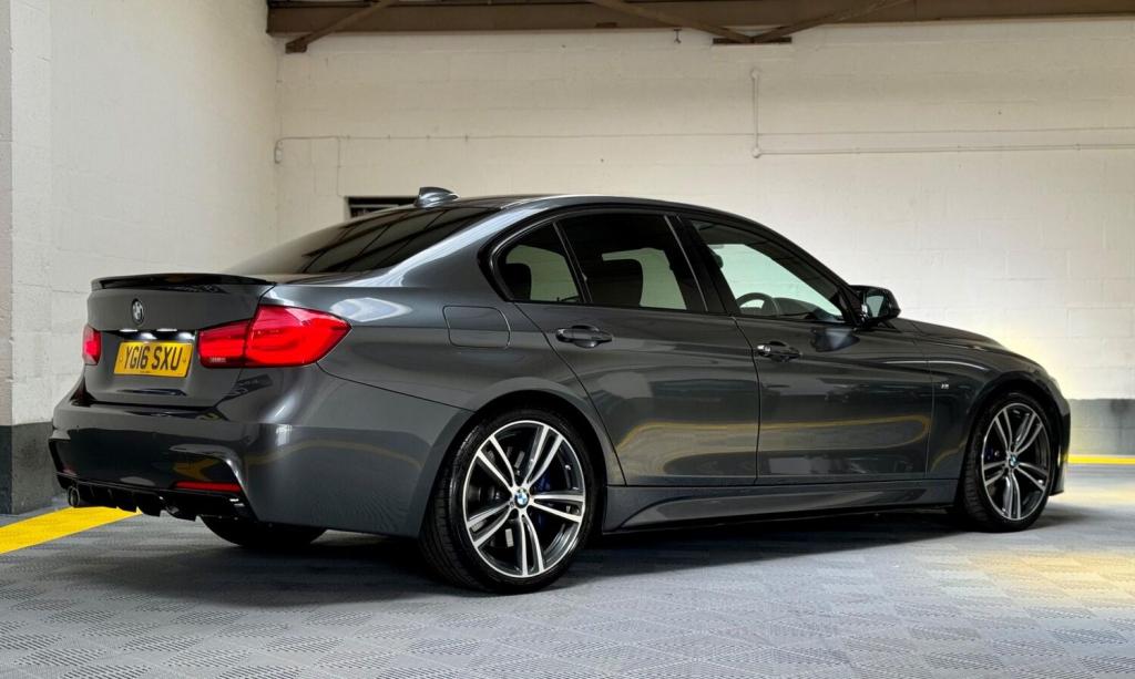 BMW 3 SERIES