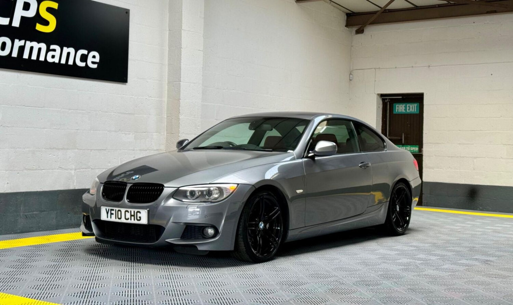 View BMW 3 SERIES 3.0 325d M Sport Steptronic Euro 5 2dr