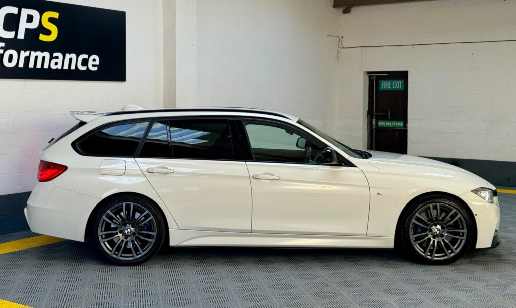 View BMW 3 SERIES 3.0 330d M Sport Touring Auto xDrive Euro 5 (s/s) 5dr