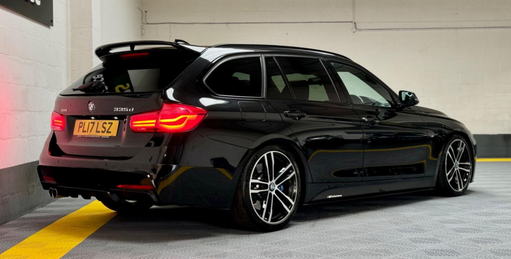 BMW 3 SERIES