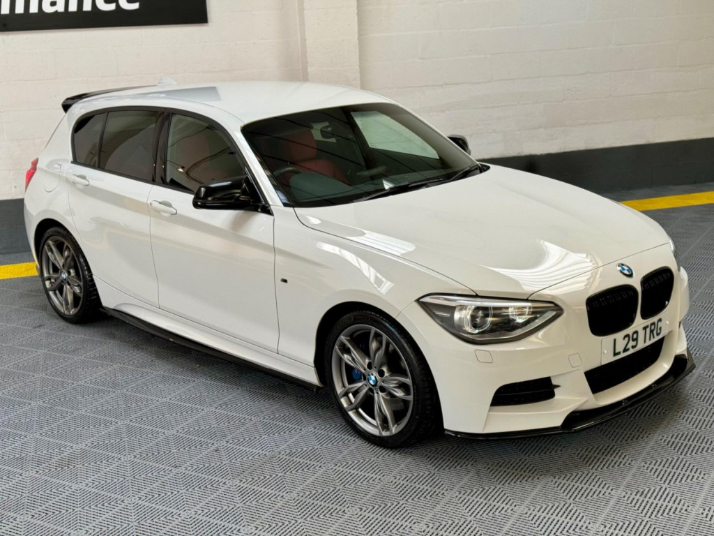 BMW 1 SERIES
