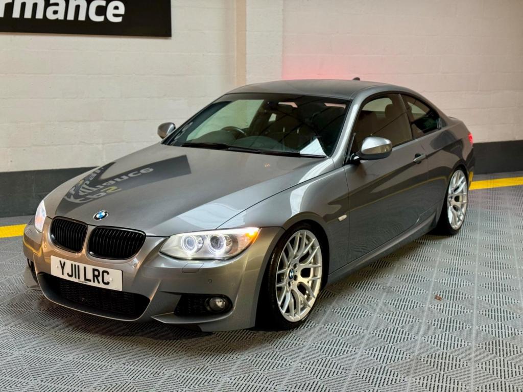 BMW 3 SERIES