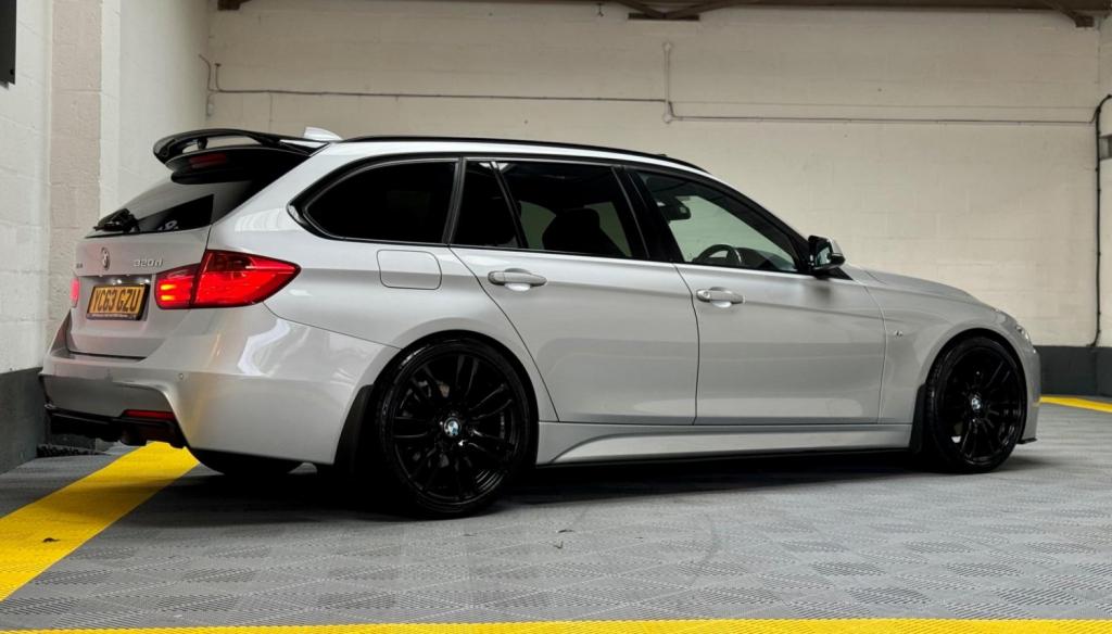 BMW 3 SERIES