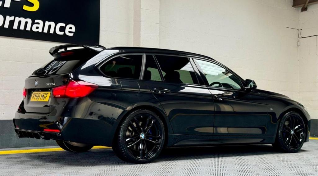 BMW 3 SERIES