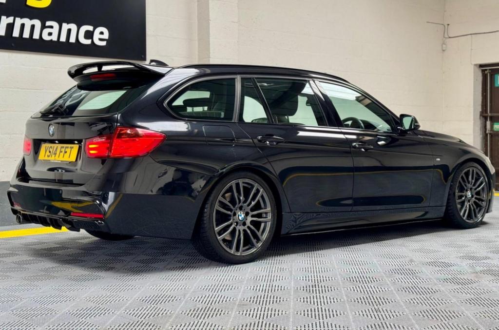 BMW 3 SERIES