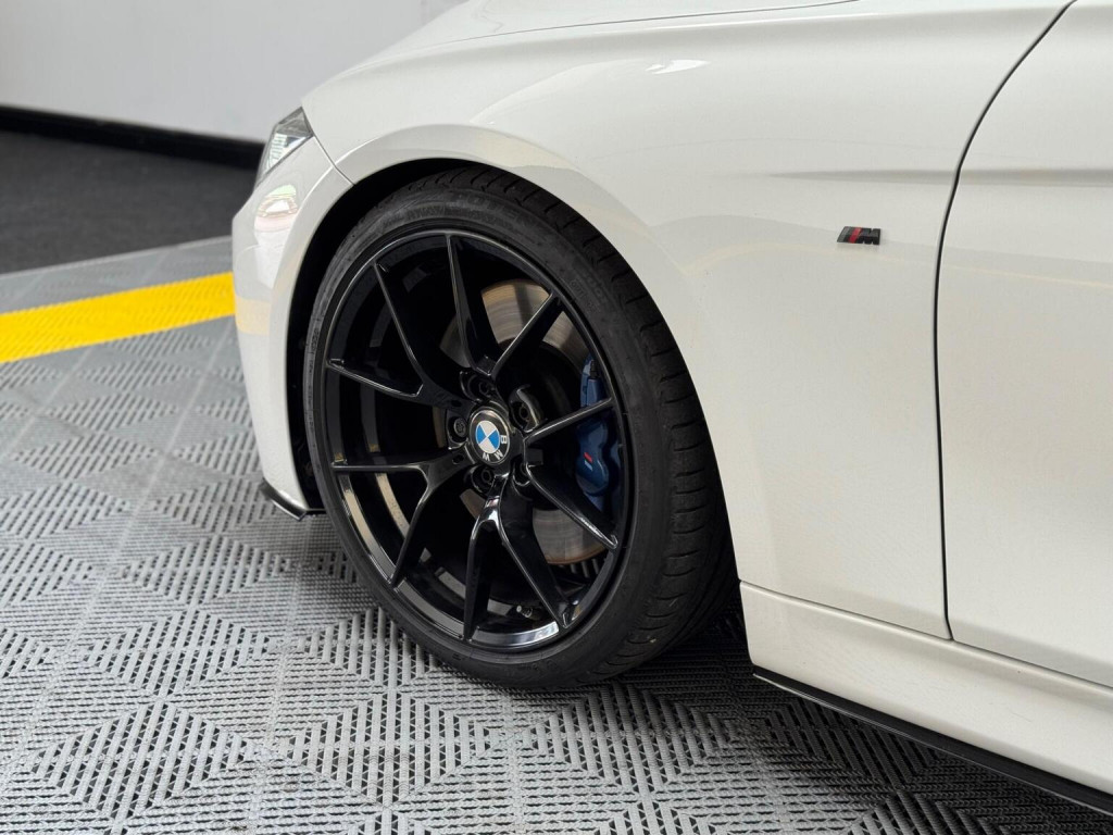 View BMW 3 SERIES 3.0 335d M Sport Auto xDrive Euro 6 (s/s) 4dr