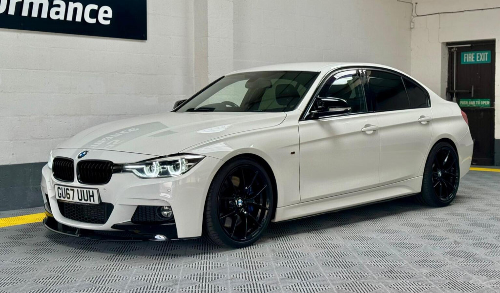 BMW 3 SERIES