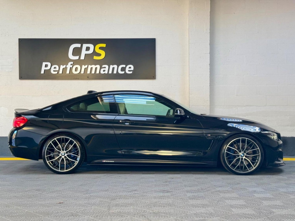 BMW 4 SERIES