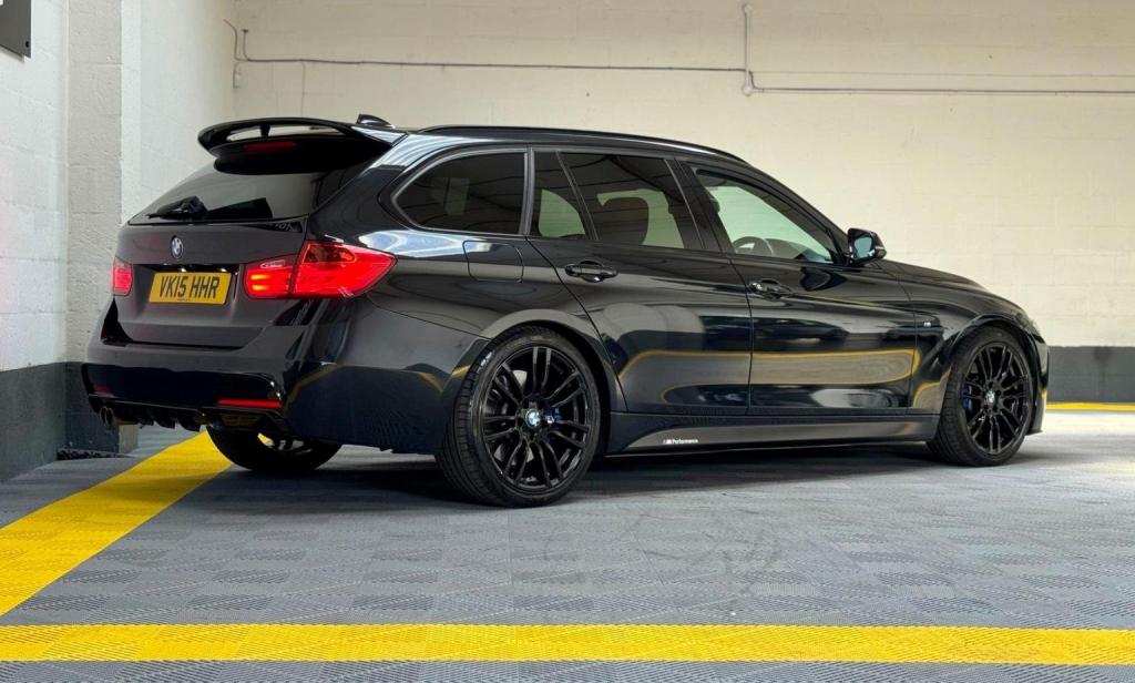 BMW 3 SERIES