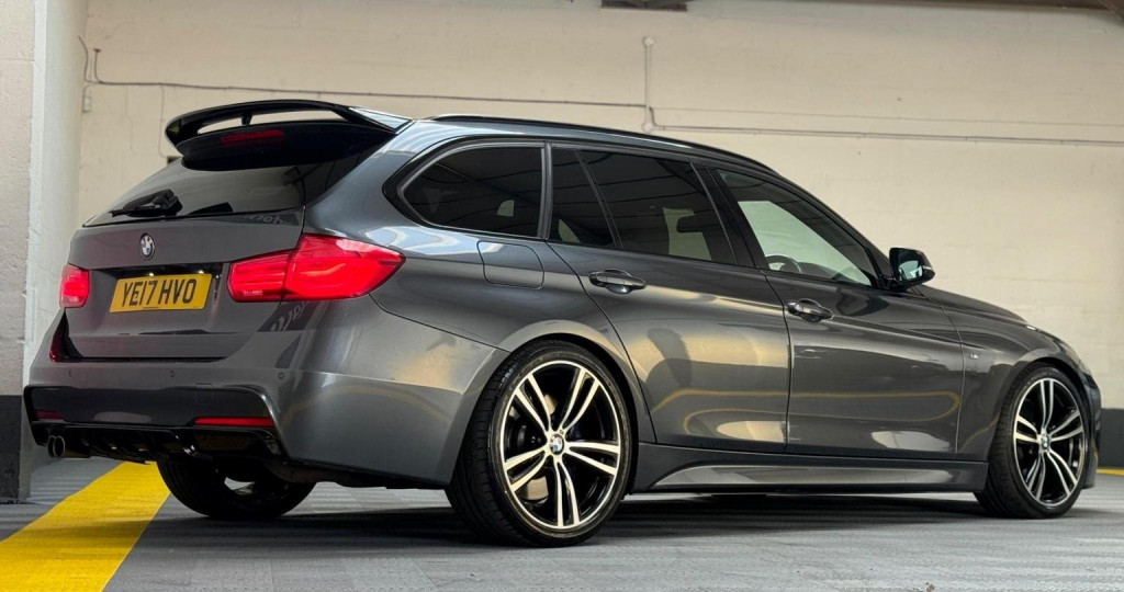 BMW 3 SERIES