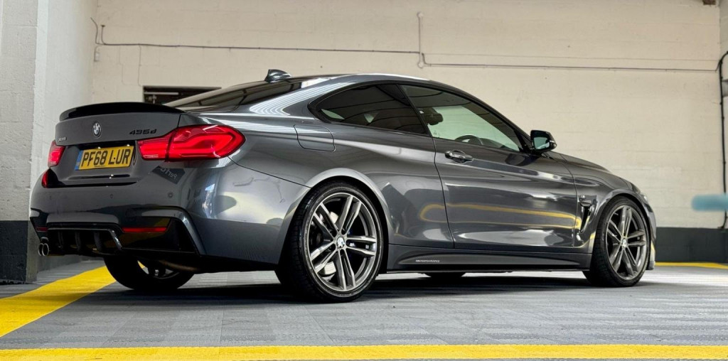 View BMW 4 SERIES 3.0 435d M Sport Auto xDrive Euro 6 (s/s) 2dr