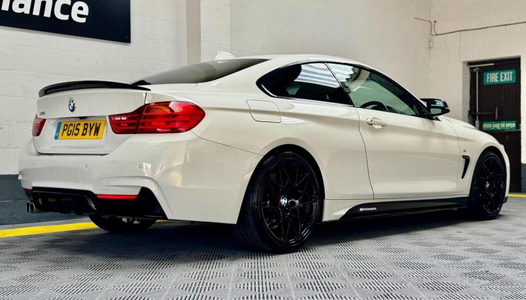 BMW 4 SERIES