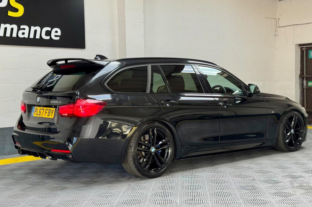BMW 3 SERIES