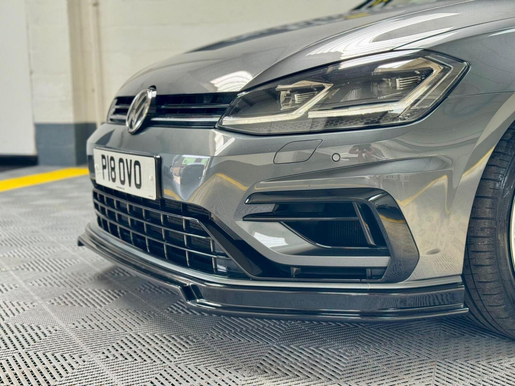 View VOLKSWAGEN GOLF 2.0 TSI R DSG 4Motion Euro 6 (s/s) 5dr