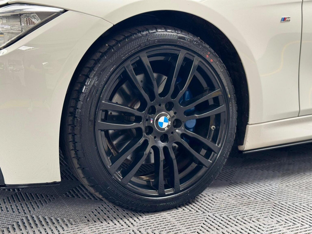 View BMW 3 SERIES 2.0 320d M Sport Touring Auto Euro 5 (s/s) 5dr