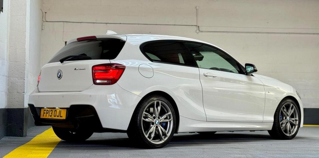 BMW 1 SERIES