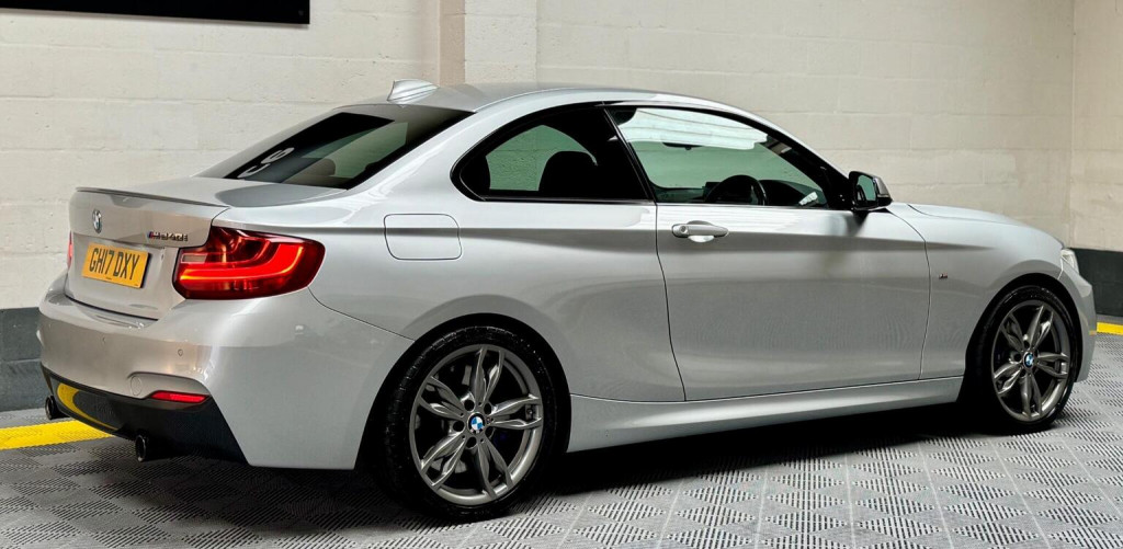 BMW 2 SERIES