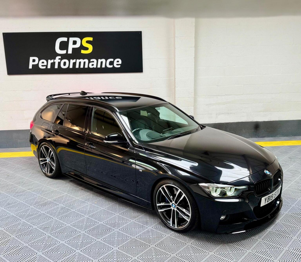 View BMW 3 SERIES 3.0 330d M Sport Shadow Edition Touring Auto xDrive Euro 6 (s/s) 5dr