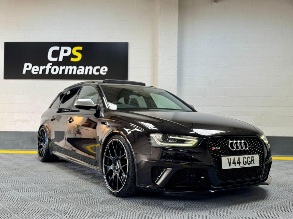AUDI RS4 AVANT