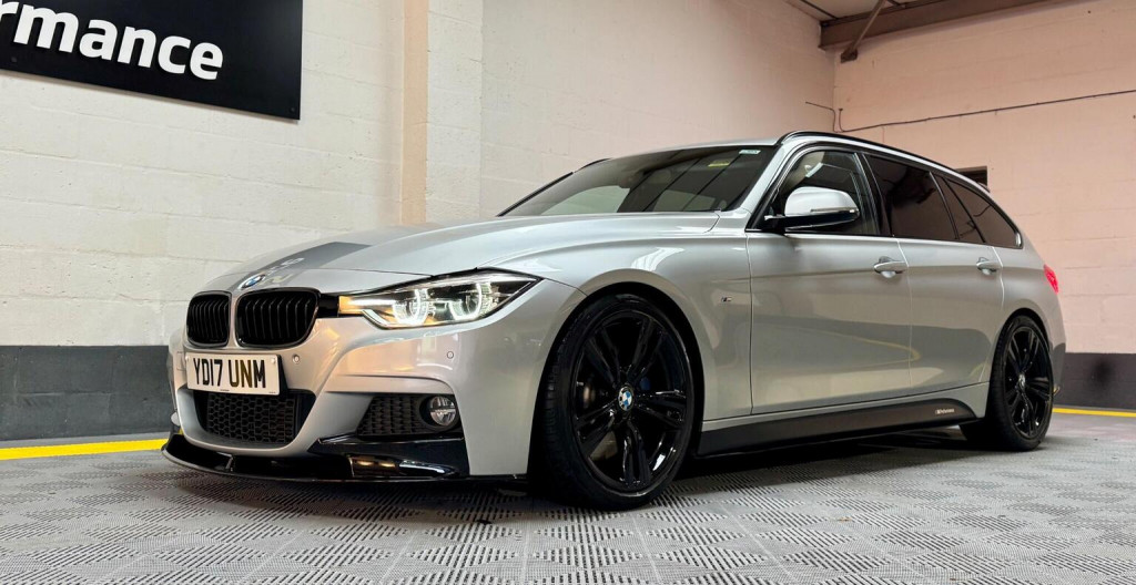 View BMW 3 SERIES 3.0 330d M Sport Touring Auto xDrive Euro 6 (s/s) 5dr