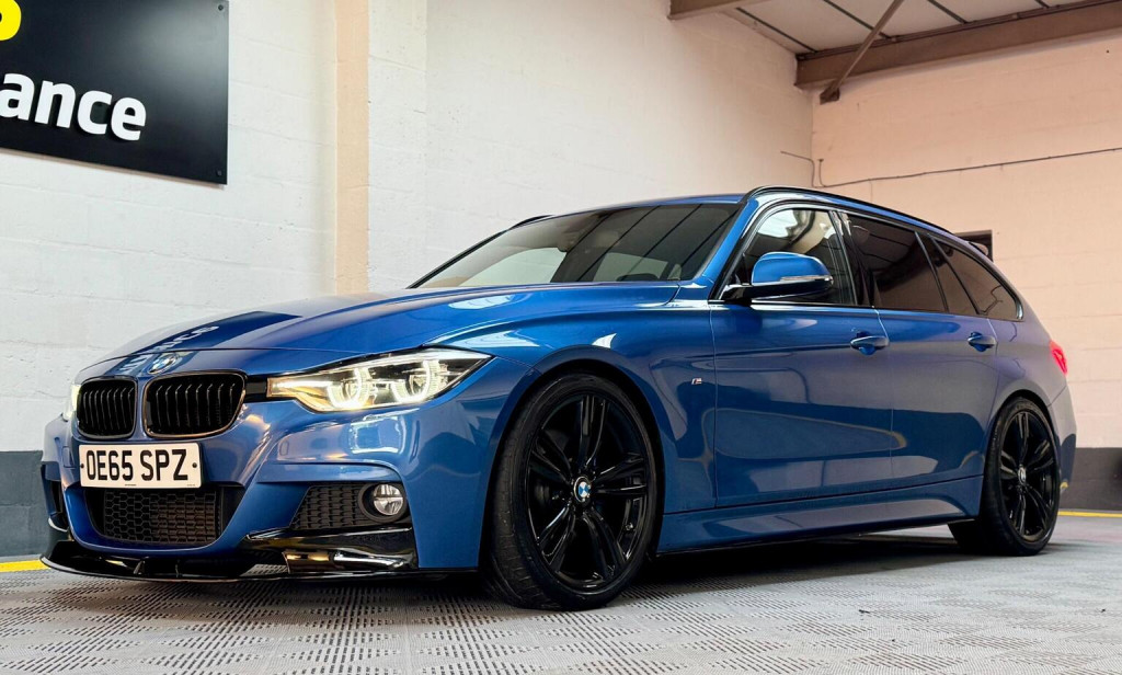 View BMW 3 SERIES 2.0 320d M Sport Touring Auto xDrive Euro 6 (s/s) 5dr