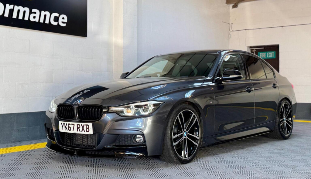 BMW 3 SERIES