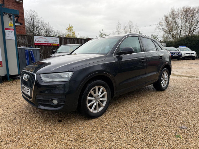 AUDI Q3