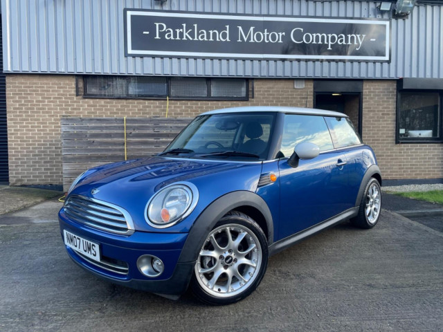 MINI HATCH