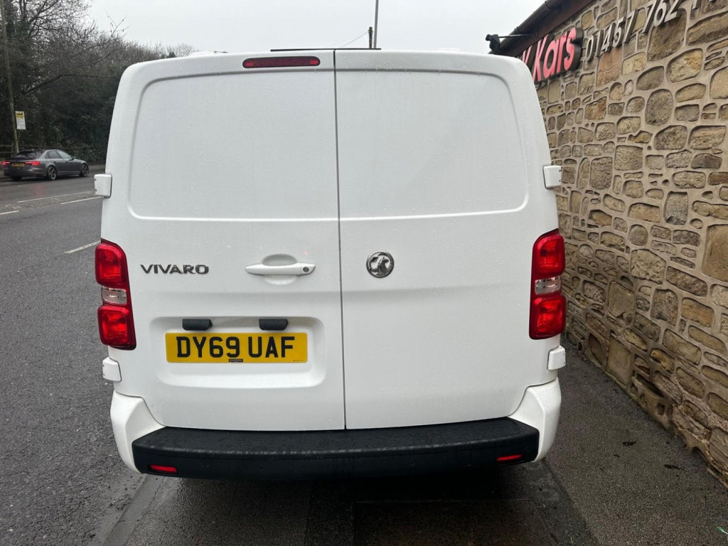 VAUXHALL VIVARO