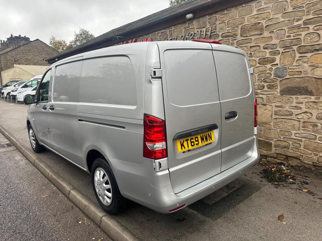 MERCEDES-BENZ VITO