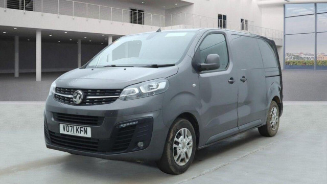 VAUXHALL VIVARO